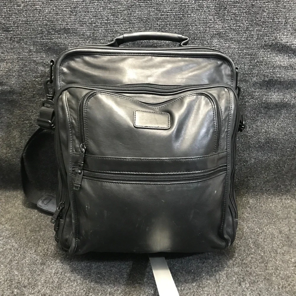 TUMI Black Leather Messenger Bag‎ Adjustable Crossbody Brief Travel Business